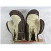 Image 2 : VINTAGE BOXING GLOVES