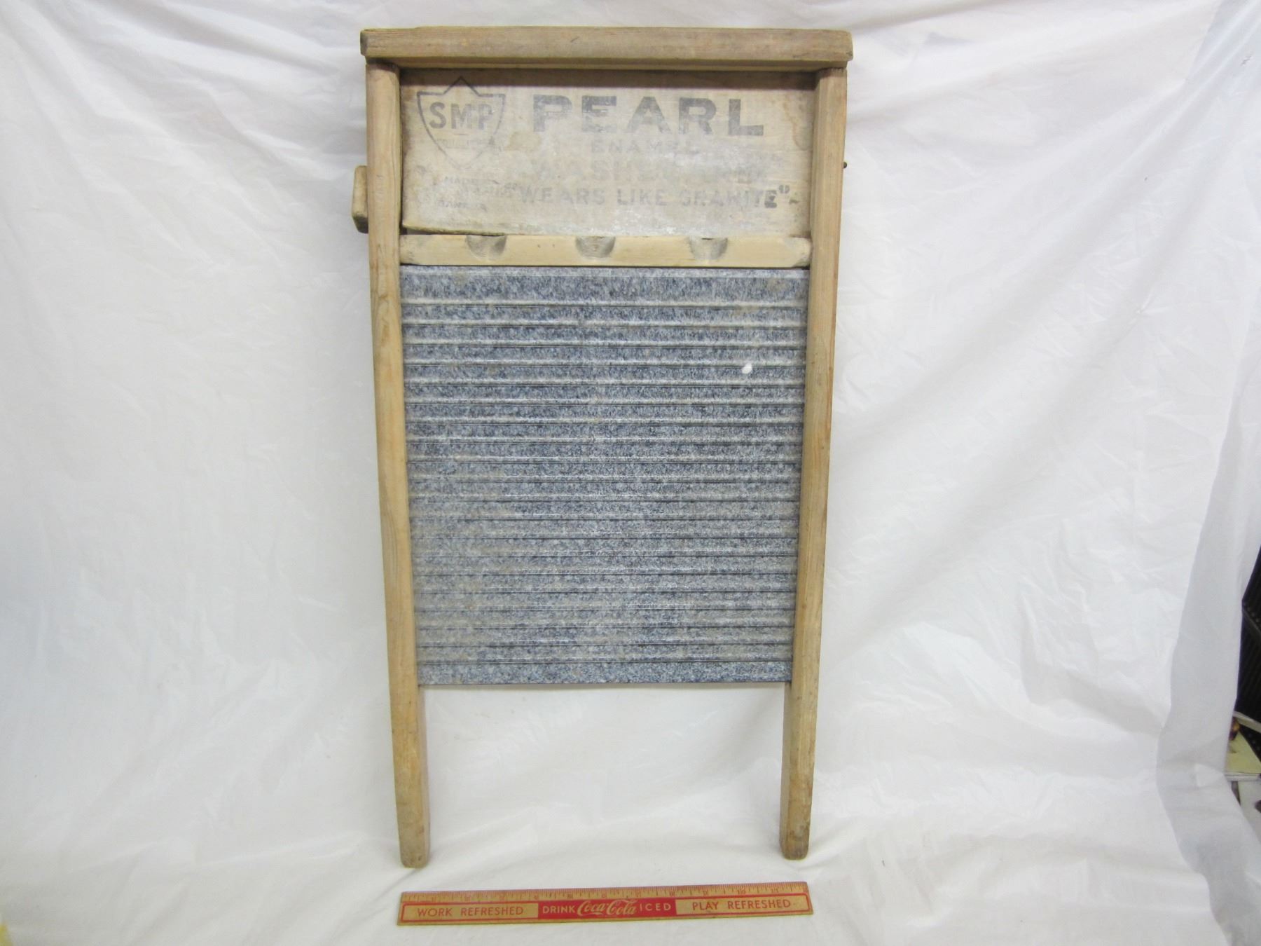 ANTIQUE WASHBOARD Schmalz Auctions