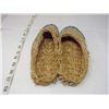 Image 3 : 1960, Chile, Plaited Gras Shoes - Length 10"