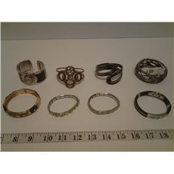 8 Bracelets (Lisa Watch)