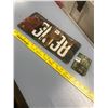 Image 1 : 1919 Porcelain License Plate comes with 1921 and 1922 Tags
