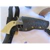 Image 2 : COWBOY CAP GUNS/HOLSTER/CAP PISTOL - NOT PERFECT