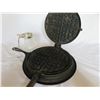 Image 3 : #9 MCCLARY WAFFLE IRON AND SYRUP DISPENSER