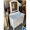 Image 1 : White Dresser / Mirror Set