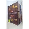 Image 1 : GAME OF THRONES POP-UP BOOK (2014)