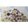 Image 3 : LOT OF MILITARY BUTTONS