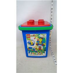 LEGO FREESTYLE 400 PIECES