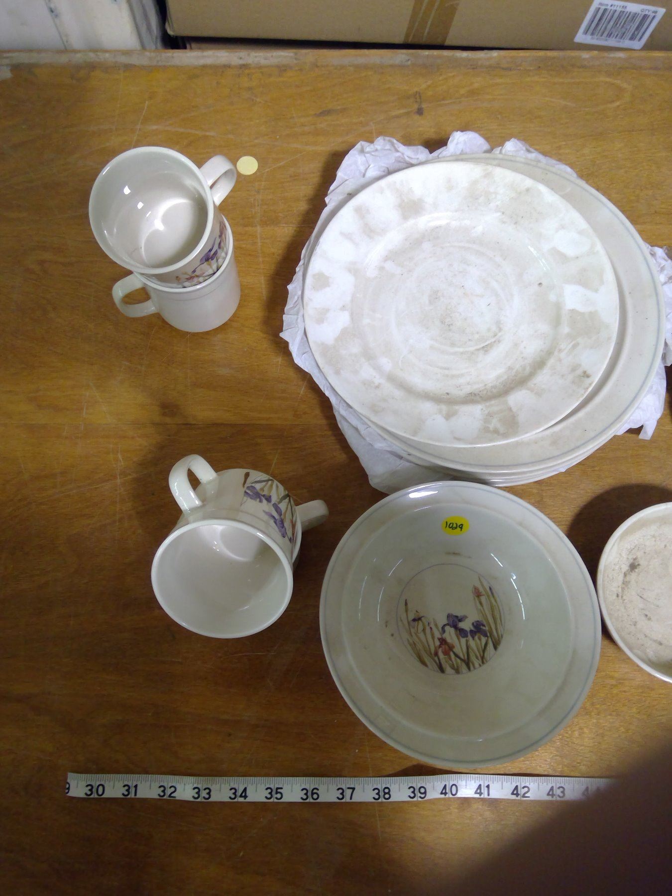 SET OF OLD GIBSON DISHES