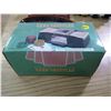 Image 5 : AUTOMATIC CARD SHUFFLER + DOMINOES + CRIBBAGE + DECO ASHTRAY