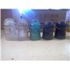 Image 2 : LOT OF INSULATORS (SOME CRACKED)