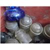 Image 4 : LOT OF INSULATORS (SOME CRACKED)