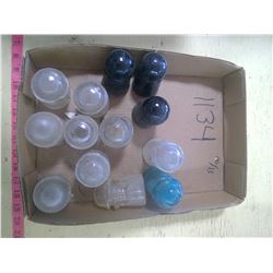 LOT OF INSULATORS (SOME CRACKED)