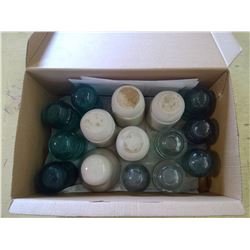 LOT OF INSULATORS (HEMINGWAY + ARMSTRONG)