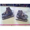 Image 1 : 2- PAIRS OF VINTAGE ICE SKATES