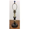 Image 2 : Violet Pattern Moorcroft Lamp