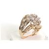 Image 2 : Ladies 10kt yellow gold and diamond cluster ring set with 1.05ct of round full cut diamonds and .70c