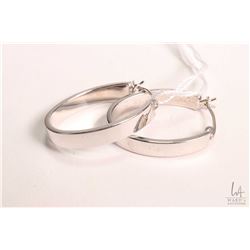 Pair of ladies 14kt white gold earrings