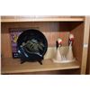Image 2 : Shelf lot of collectibles including decorative bird motif wooden wall plaque, two carved crane figur