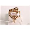 Image 1 : 14kt yellow gold, pearl with accent diamond ring. Set with baroque-irregular freshwater cultured pea