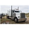Image 2 : 10/2013 built Peterbilt Model 388, T/A Highway Tractor, Cummins ISX 15-550, 18 Speed Trans