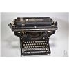 Image 1 : Vintage Underwood typewriter