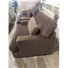 Image 2 : OVERSIZED BROWN CHAIR