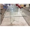 Image 2 : GLASS TABLE