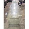 Image 2 : GLASS SOFA TABLE