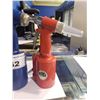 Image 2 : 2 MAC TOOLS AIR POWERED RIVETERS & 1 NO NAME
