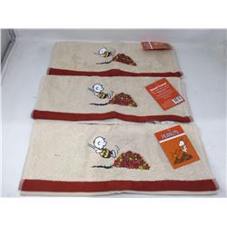 Peanuts Hand Towels