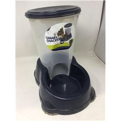 Smart SnackerFree Feed System- Black