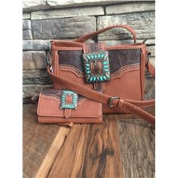 11"X8.5"X3.5" TAN/SQUARE WESTERN BUCKLE-WESTERN MESSENGER PURSE