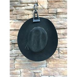 HAT HANGER/BLACK RUBBER COATED