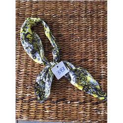 SILK ROY ROGERS NECK TIE/YELLOW AND GREY DESIGN