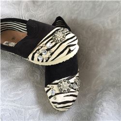 ZEBRA BLACK/WHITE HAIR ON HIDE SLIP ON SHOE /size 8 *FITS SMALL