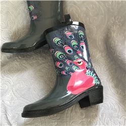 CHILDRENS PEACOCK DESIGN RUBBER BOOTS /Kids cowboy style rubber boots Pink peacock on boot/SIZE 4224
