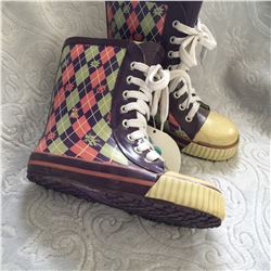 CHILDRENS PURPLE RUBBER BOOTS /size 10