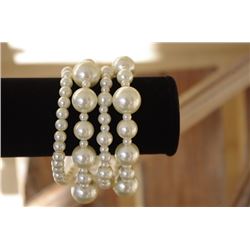 Multi layer BRACELET/Wear as a set or individually/Different sizeWHITE  pearl layers