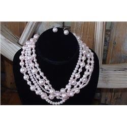 MULTISTRAND PINK PEARL NECKLACE/ADJUSTABLE CLASP CLOSURE