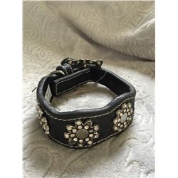 BLACK /FLOWER CONCHO/ LEATHER/DOG COLLAR/SIZE SMALL 12"