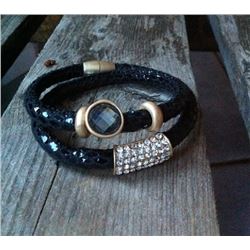 BLACK ROPE WRAP BRACELET