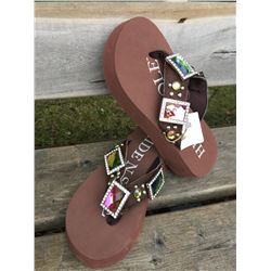 HIDE N SOLE flip flops /Brown leather hair on hide straps/volcano stones/size large/***stones may or