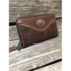 MONTANA WEST BROWN LEATHER TOOLED ZIPPER WALLET/This brown zipper wallet is a Trinity Ranch line by 