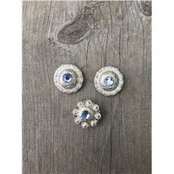 3 LIGHT BLUE SWAROVSKI CRYSTALS/SMALL  3/4" SILVER ROUND CONCHO**COMES WITH CHICAGO SCREWS