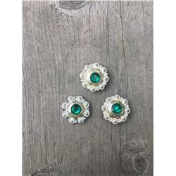 3 EMERALD GREEN SWAROVSKI CRYSTALS/SMALL  3/4" SILVER ROUND CONCHO**COMES WITH CHICAGO SCREWS