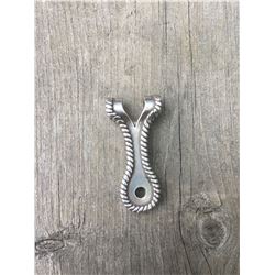 1 ANTIQUED SILVER NECKLACE CONCHO ADAPTER/1 3/4"DROP