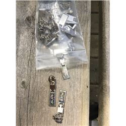 BAG OF ZIPPER PULLS