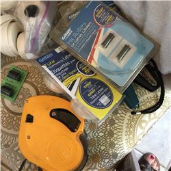 2 PRICE TAGGERS/COMES WITH ROLLS OF PRICE TAGS *COMES WITH A COWGIRL FINESSE TOTE