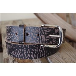 DISTRESSED LEATHER BELT SIZE LARGE