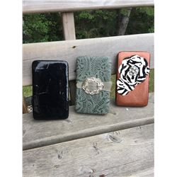 GROUP OF 3 DISCOUNT WALLETS/GREEN*DAMAGED,BLACK, BROWN
